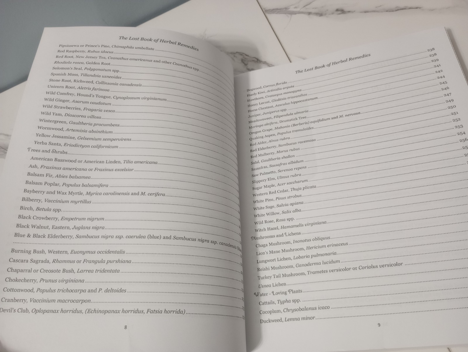 The Lost Book of Herbal Remedies by Claude Davis and Nicole Apelian Self Help