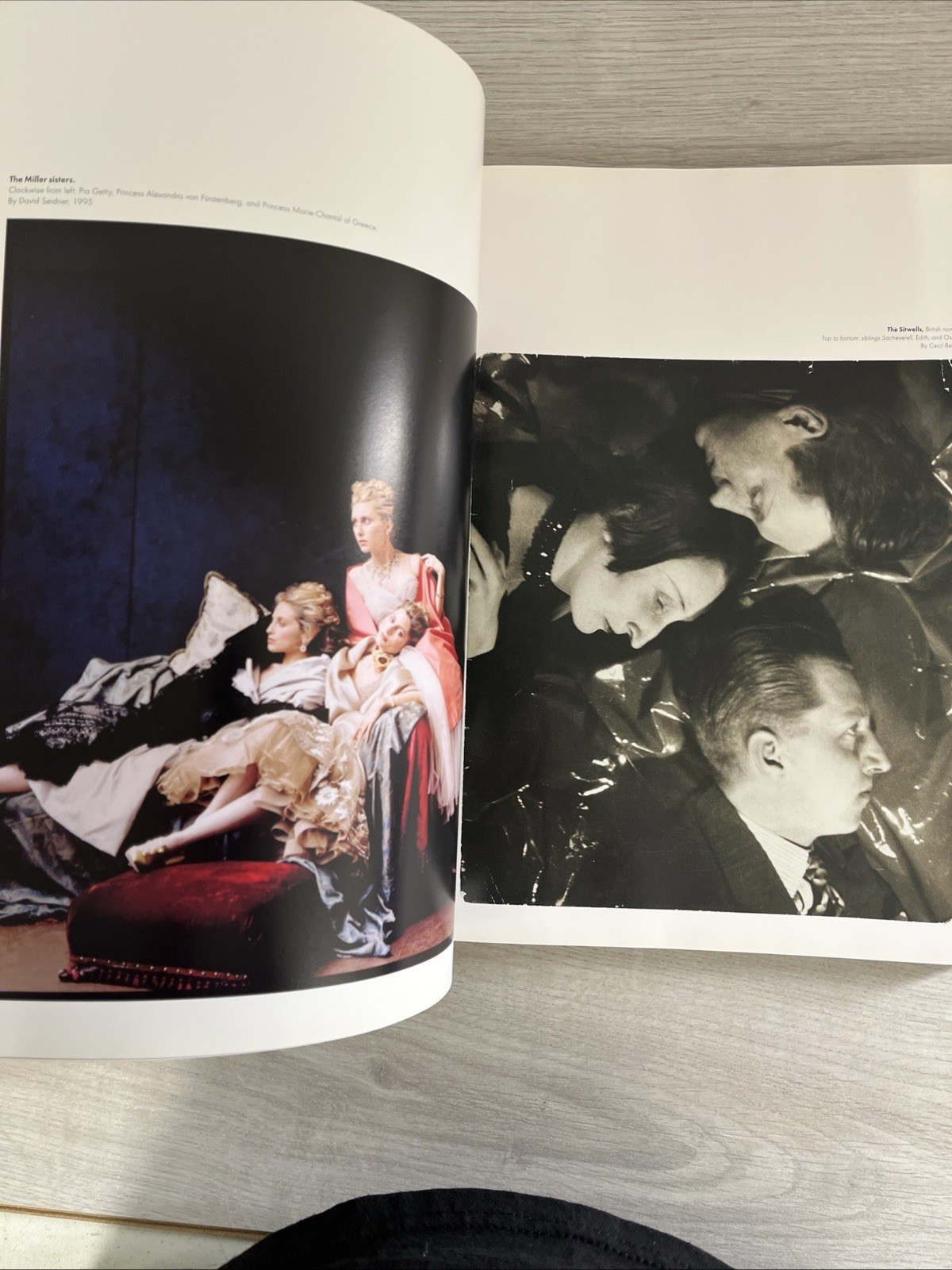 Vanity Fair: the Portraits : A Century of Iconic Images by Graydon Carter. Lib