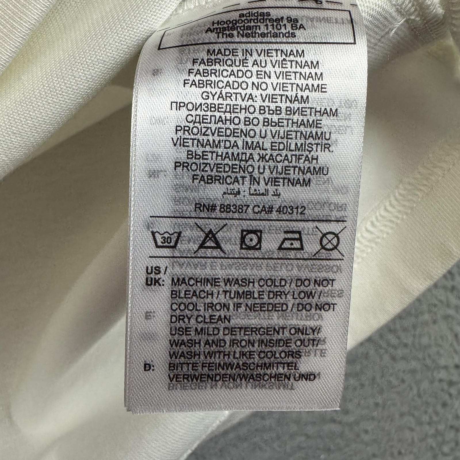 Adidas Shirt Men XL Off White MT Lens Pocket Graphic Loose Fit Cotton Basketball
