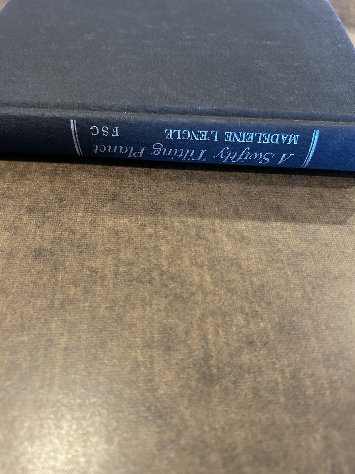 SIGNED!! A SWIFTLY TILTING PLANET Madeleine L’Engle First Ed. 13th Print 1978