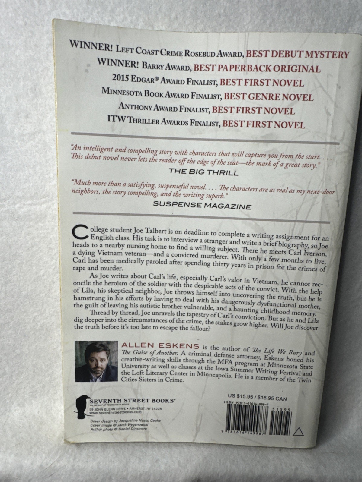 The Life We Bury – Trade paperback Eskens, Allen. 2014.
