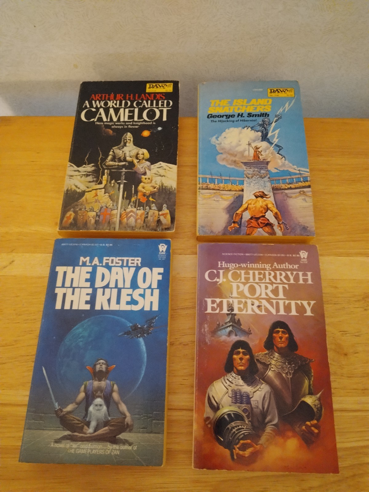 Vintage Sci-Fi Fantasy Daw Books Paperback Lot Of 10 – 1970s 1980s