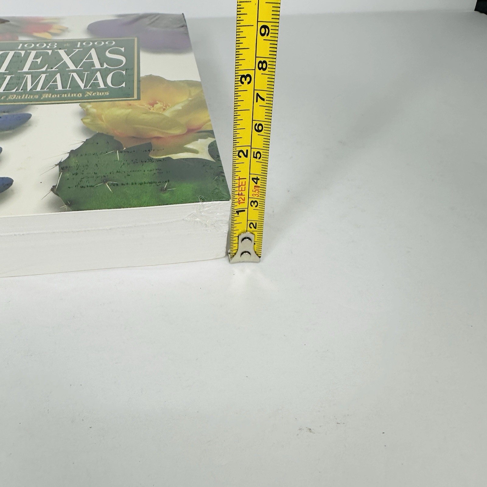 1998-1999 Texas Almanac Dallas Morning News 59th Ed Wildflowers La Belle & More